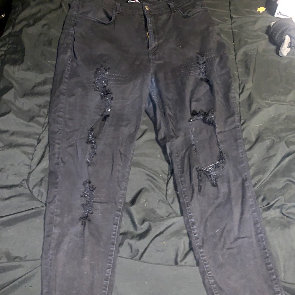 Black Ripped Jeans